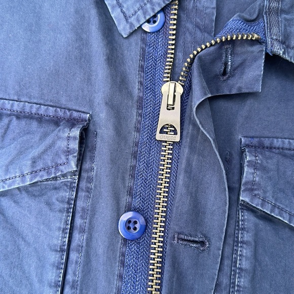 New GUESS Washed Twill Cargo Jacket SZ L - Picture 9 of 12